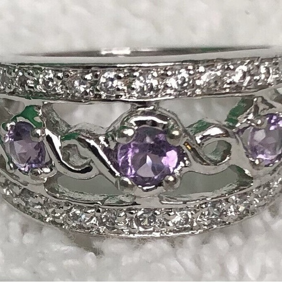 Lia Sophia “Rapture” Ring - Picture 2 of 5